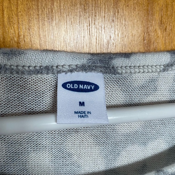 Old Navy | Long Sleeve Knit Tee - Picture 3 of 4